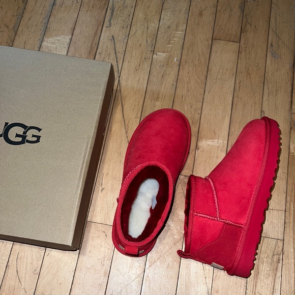 Ugg ultra mini